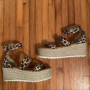Cheetah Flatform Sandals